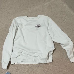White old navy crew neck